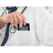 Electrocardiograf Portabil de Buzunar PCECG-500 – 6/12 Derivații, Ecran Touchscreen, Algoritm Glasgow, Wi-Fi și Cameră HD