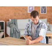 Tensiometru digital iHealth Neo BP5s cu ecran iluminat și Bluetooth