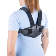 Orteza pentru corecția deformării toracelui (pectus carinatum)