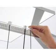 Analizor postural cu platformă și grilă elastică pentru evaluare frontală, posterioară și laterală