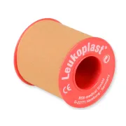 Bandă adezivă Leukoplast 5 m × 50 mm pentru piele normală (cutie 6 buc)