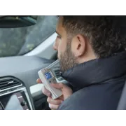 Etilotest digital cu afișaj și animație grafică