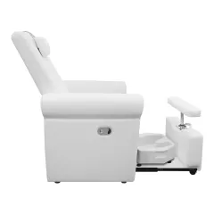 Scaun de pedichiură Infinity Foot Spa cu spătar reglabil manual, conceput special pentru saloanele profesionale de înfrumusețare.