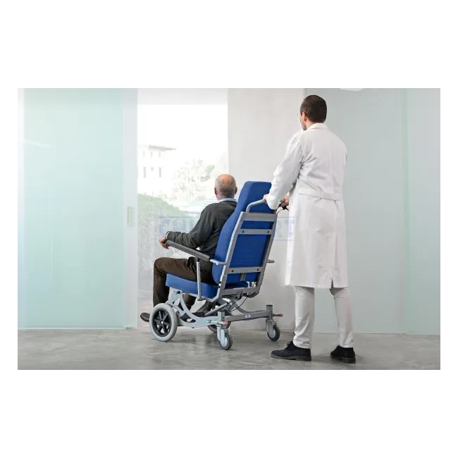 Scaun pentru transport pacienți în spital sau comunitate