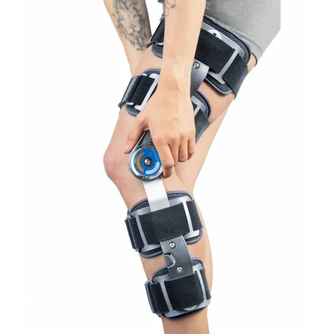 Orteză de genunchi mobilă, telescopică, cu articulații reglabile