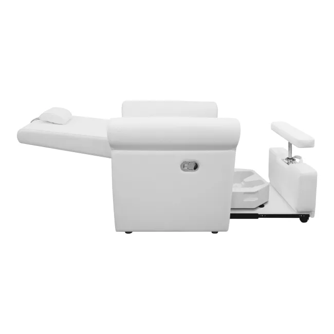 Scaun de pedichiură Infinity Foot Spa cu spătar reglabil manual, conceput special pentru saloanele profesionale de înfrumusețare.