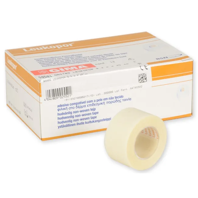 Bandă adezivă Leukopor 9,2 m × 25 mm pentru piele sensibilă (cutie 12 buc)