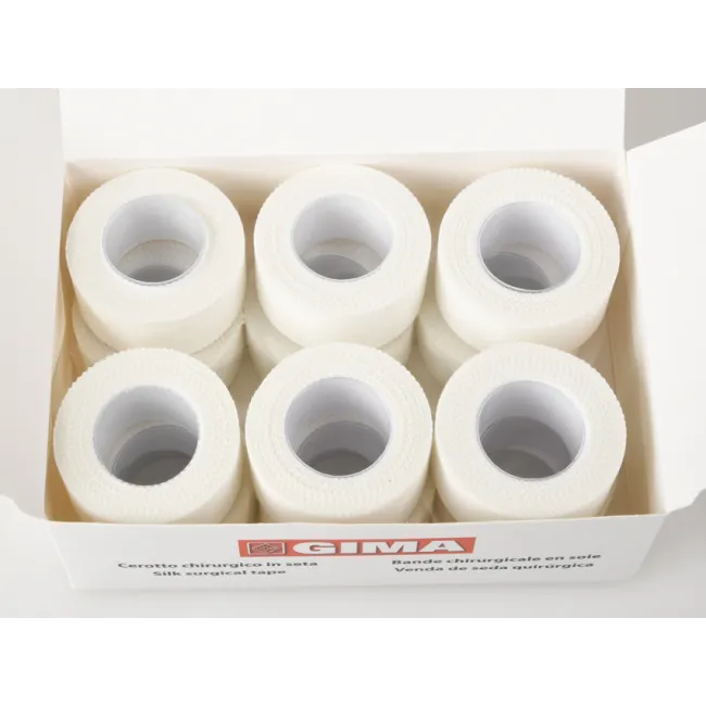 Leucoplast chirurgical din mătase 10 m × 2,5 cm, alb (cutie 12 buc)
